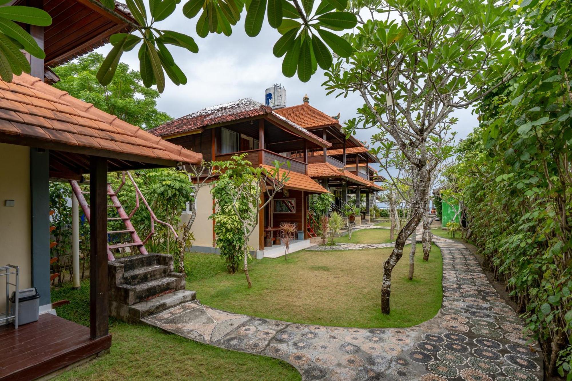 Ketut Losmen Bungalows Lembongan Exterior photo