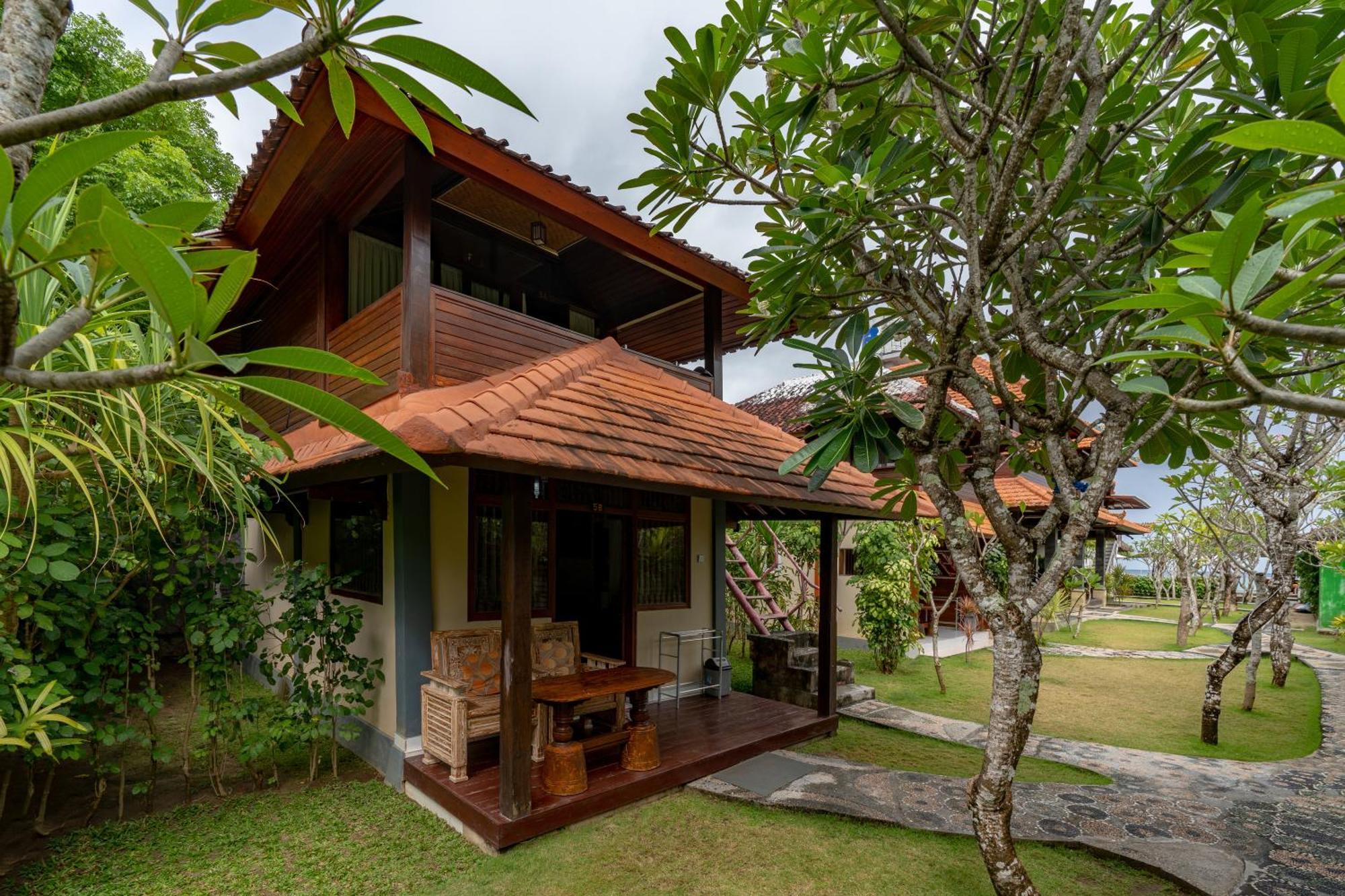 Ketut Losmen Bungalows Lembongan Exterior photo